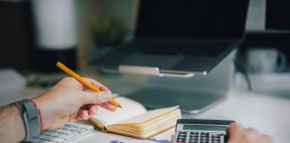 Aπεργούν σήμερα οι εργαζόμενοι στις φορολογικές υπηρεσίες