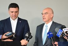 «Ναυμαχία» στη ΝΔ με φόντο τον Δένδια