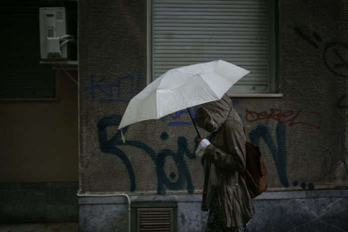 Προ των πυλών η κακοκαιρία: Έρχεται 48ωρο με καταιγίδες και έντονα φαινόμενα
