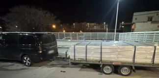 Συνελήφθη 59χρονος που φόρτωσε σε τρέιλερ κουφώματα αλουμινίου γεμάτα με λαθραία τσιγάρα, είχε βγάλει πάνω από 360.000…