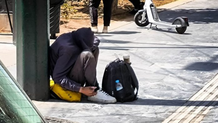 Λιτότητα διαρκείας ζητά η Κομισιόν από την Ελλάδα