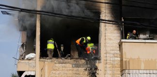 «Αυτό που έκαναν είναι σφαγή»: Τέσσερις νεκροί από ισραηλινό βομβαρδισμό πολυκατοικίας στα περίχωρα της Σιδώνας