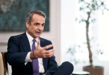 Ξαναφουντώνουν τα σενάρια για εκλογικό αιφνιδιασμό