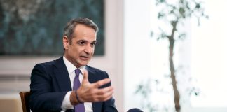 Ξαναφουντώνουν τα σενάρια για εκλογικό αιφνιδιασμό