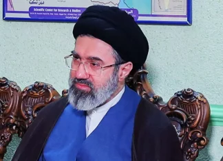 Μοτζταμπά Χαμενεΐ: CIA και Μοσάντ ψάχνουν απεγνωσμένα αποδείξεις ότι ο ηγέτης του Ιράν είναι όντως ζωντανός