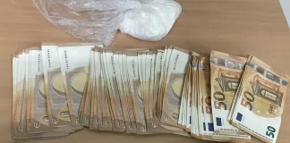 Άγιος Δημήτριος: Συνελήφθη 45χρονος με κοκαΐνη, 4.300 ευρώ και μαχαίρι στο αυτοκίνητο