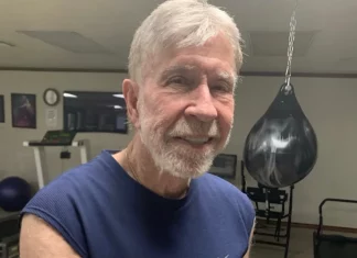 Πέθανε ο θρυλικός Τσακ Νόρις σε ηλικία 86 ετών