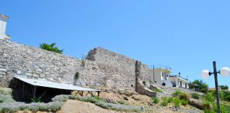 Η ΕΛΛΗΝΙΚΗ ΛΥΣΗ για την εγκατάλειψη του Κάστρου Παλαιών Βόλου