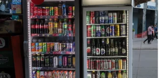 Κρήτη: Χειροπέδες σε περιπτερά του Ηρακλείου – Πούλησε βότκα σε 15χρονο σε σχολική εκδρομή