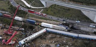 Τέμπη: Η εισαγγελέας απορρίπτει την προσφυγή δύο οικογενειών για τις εκταφές