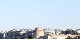 Θεσσαλονίκη: Γυναίκα έπεσε στον Θερμαϊκό – Επί τόπου ΕΚΑΒ και Λιμενικό