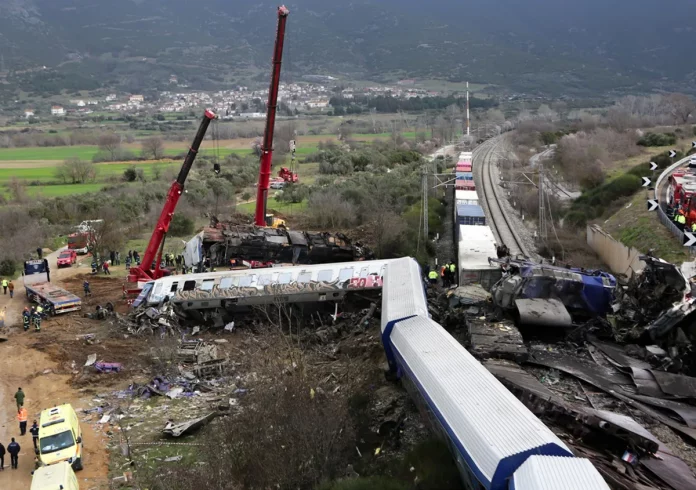 Τέμπη: Πρώτη απόφαση για αποζημίωση από το Δημόσιο σε συγγενείς θύματος – “Αναγνωρίζει ευθύνες στο κράτος”