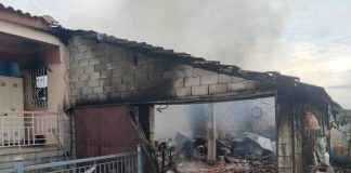 Σέρρες: Φωτιά σε μονοκατοικία στη Βαμβακιά, κατέρρευσε η σκεπή – Στο νοσοκομείο ηλικιωμένη – (ΦΩΤΟ)