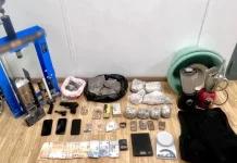 Εξαρθρώθηκε συμμορία που διακινούσε ναρκωτικά στη Δυτική Αττική, τρεις συλλήψεις