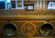 Τήνος: Συνελήφθη 37χρονος που έκλεψε παγκάρι και τάματα από εκκλησία