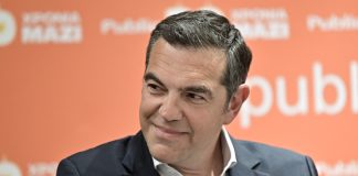 Η «σκιά του Αλέξη» απειλεί ήδη το ΠΑΣΟΚ στις δημοσκοπήσεις
