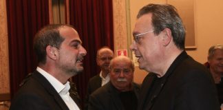 Παρασκηνιακές διαβουλεύσεις για δυσπιστία: Πιέζει ο ΣΥΡΙΖΑ, επιφυλακτικοί ΠΑΣΟΚ-Νέα Αριστερά