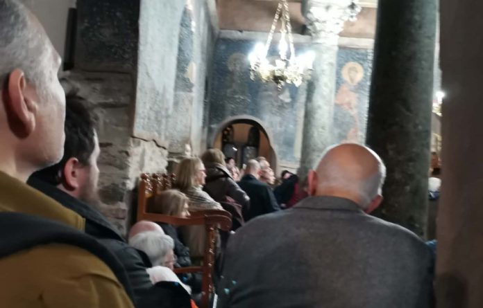 Θεσσαλονίκη: Άγνωστοι εισέβαλαν σε εκκλησία και εμπόδισαν την έναρξη εκδήλωσης για τη Λατρευτική Εβδομάδα