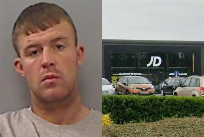 Απίστευτο σκηνικό: Επίδοξος ληστής συνελήφθη επειδή φορούσε… ήδη κλεμμένα ρούχα