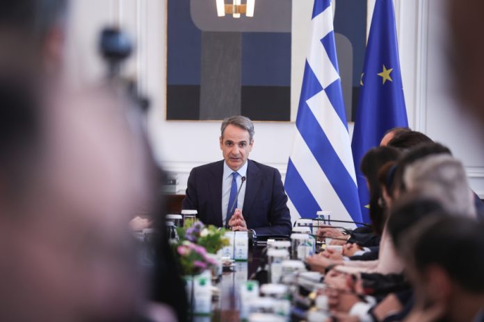 ΟΠΕΚΕΠΕ: Εγκλωβισμένος ο Μητσοτάκης – Πυροδοτούνται εξελίξεις