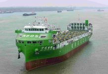 Κίνα: Απέπλευσε το πρώτο ηλεκτρικό πλοίο μεταφοράς εμπορευματοκιβωτίων