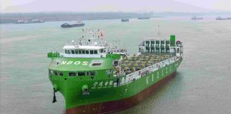 Κίνα: Απέπλευσε το πρώτο ηλεκτρικό πλοίο μεταφοράς εμπορευματοκιβωτίων