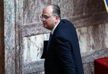 Λαζαρίδης: Δεν είχε πτυχίο πανεπιστημίου αλλά… δεν χρειαζόταν – «Το Μαξίμου δεν μου ζήτησε εξηγήσεις»