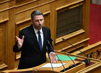 Ανδρουλάκης στη δευτερολογία του: “Εκλογές τώρα, απατηλό όνειρο η τρίτη θητεία ΝΔ”