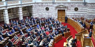 Με την Πιπιλή, την Αγάτσα, τη Ροκοφύλλου, την Εβίτα Βαρελά και τα άλλα τα παιδιά