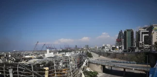 Μέση Ανατολή: Εκρήξεις στην Τεχεράνη – Επιθέσεις σε αεροδρόμιο του Κουβέιτ και σε δεξαμενόπλοιο κοντά στο Κατάρ