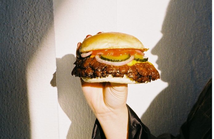 Πώς να διαχειριστείτε την πείνα: 10 επιστημονικές μέθοδοι για την καταπολέμησή της