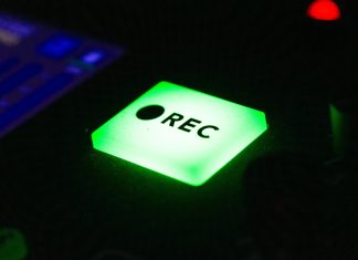 Δικαστικό «κατενάτσιο» οδηγεί σε παραγραφή αδικήματα των «αδύναμων κρίκων» στις υποκλοπές