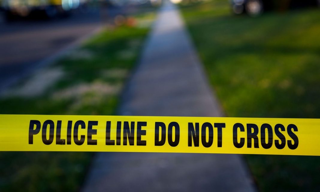 db9e8b2f-police-line-1