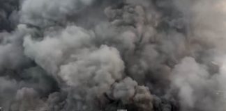 Κίνα: Τεράστια φωτιά στο πάρκινγκ της εταιρείας BYD στην Σενζέν (video)