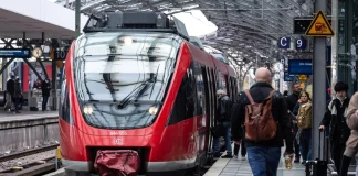 Επιβάτιδα δάγκωσε υπάλληλο σε σταθμό τρένου στο Μόναχο