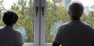 Ρέθυμνο: Σφραγίστηκε παράνομο «γηροκομείο» που λειτουργούσε σε πολυκατοικία