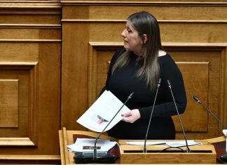 Κωνσταντοπούλου σε Μητσοτάκη: “Ο κόσμος συζητάει για το πώς θα φύγετε”