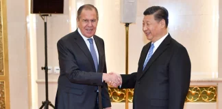Συνάντηση Σι Τζινπίνγκ με Λαβρόφ στο Πεκίνο: Στο τραπέζι ο πόλεμος στη Μέση Ανατολή και νέα συνάντηση με Πούτιν