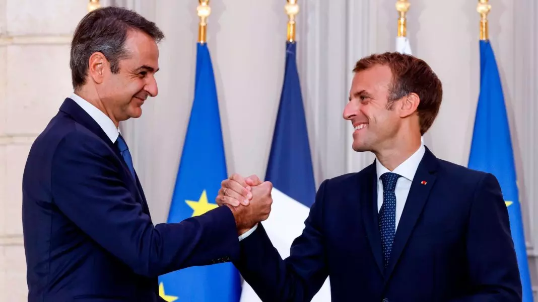 mitsotakis-macron-112-new