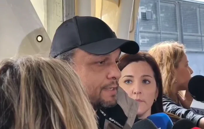 Καταγγελία Ρούτσι: Δεν άφηναν το παιδί μου να μπει μέσα στην αίθουσα – Ελάτε κ. Φλωρίδη να δείτε τι γίνεται