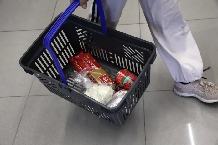 Θεσσαλονίκη: 25χρονος τρύπωσε σε σούπερ μάρκετ και βούτηξε προϊόντα αξίας άνω των 500 ευρώ