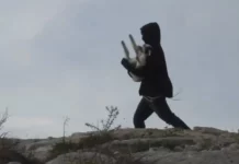 Δείτε βίντεο: Ισραηλινοί έποικοι στη Δυτική Όχθη κλέβουν αρνιά από παλαιστινιακό οικισμό