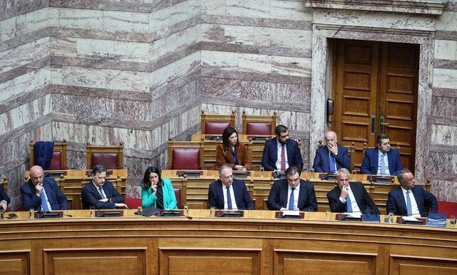 Αύριο μπορεί να είσαι υπουργός