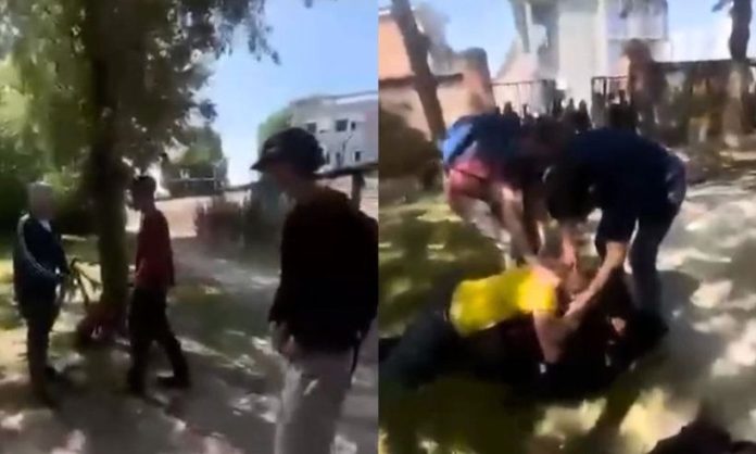 Αποτρόπαιες εικόνες: Άγριος ξυλοδαρμός καθηγητών από μαθητές στην Πάρμα – (VIDEO)