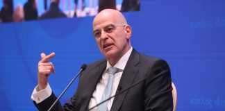 Δεν πιστεύει στο αφήγημα των «ήρεμων νερών» ο υπουργός Άμυνας