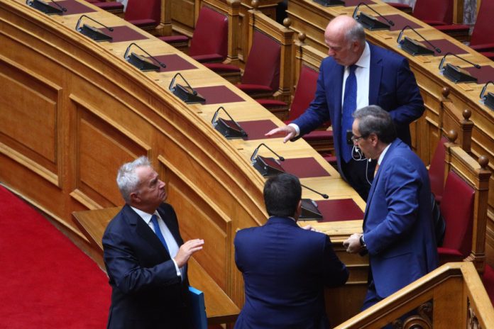 Επιχείρηση «σκούπα» για τα σκάνδαλα