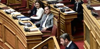 Μήνυση Ανδρουλάκη σε Γεωργιάδη για συκοφαντική δυσφήμιση και εξύβριση