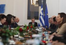 Οι «νάρκες» που θέλει να αποφύγει η κυβέρνηση στο δρόμο προς τις κάλπες