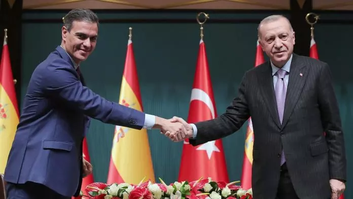 Ισπανία – Τουρκία: Σε τροχιά ευθυγράμμισης