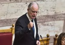 Τουρκικά ΜΜΕ κατά Κ.Τασούλα: «Ο Έλληνας Πρόεδρος κούνησε το δάχτυλο από την γέφυρα του Έβρου»